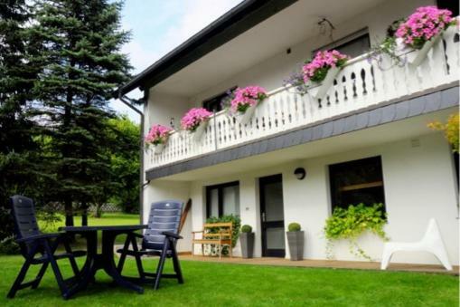Landhaus Zur Linde Lägenhet Winterberg Exteriör bild